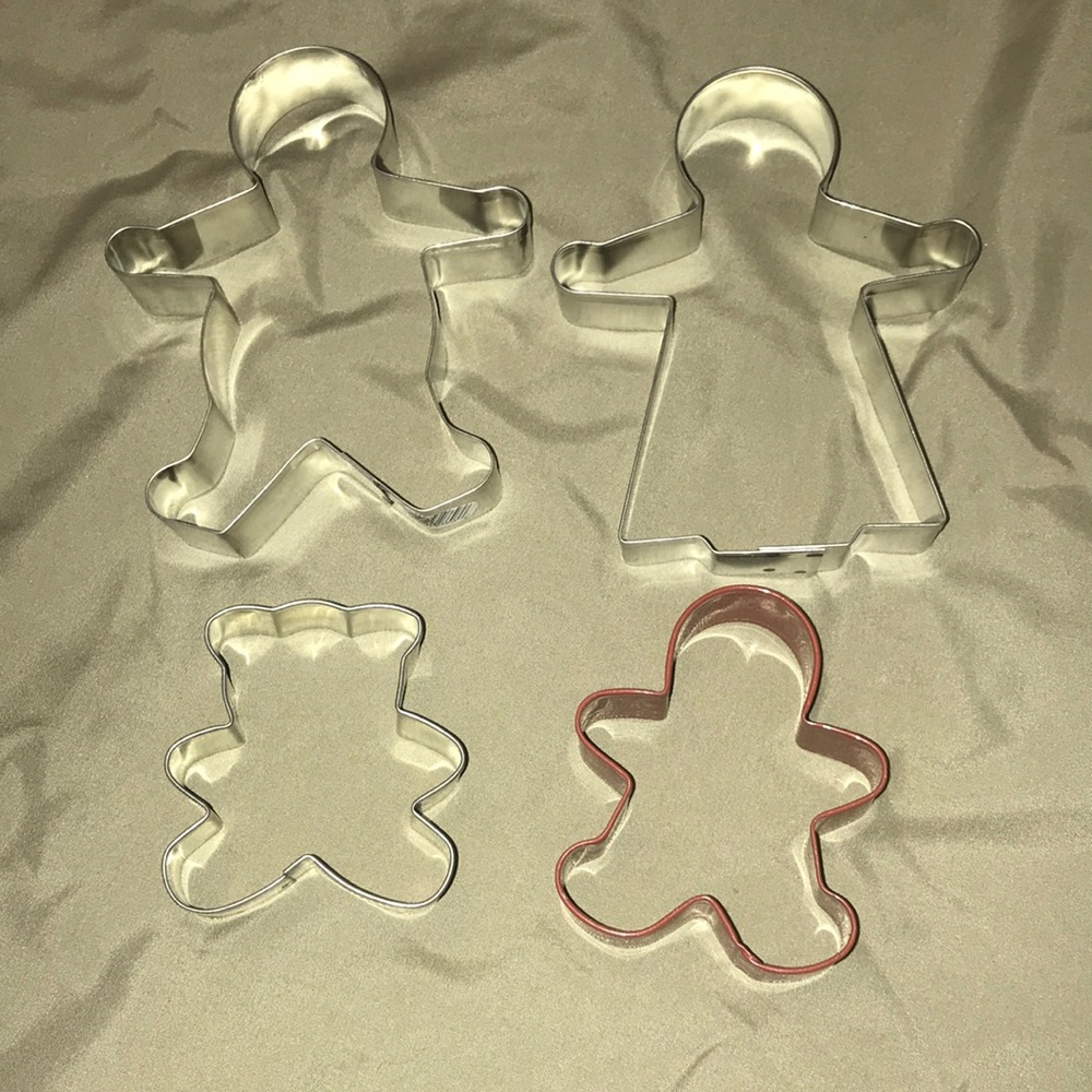 Lot of 4 Metal Sugar Cookie Cutters: Gingerbread Man Men People Teddy Bear